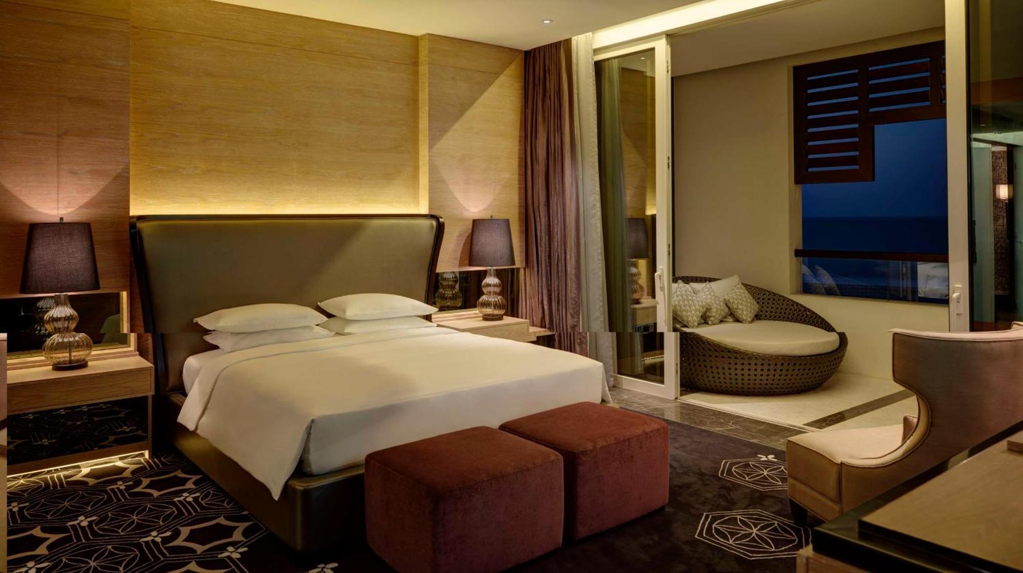 Resort Park Hyatt And 5*