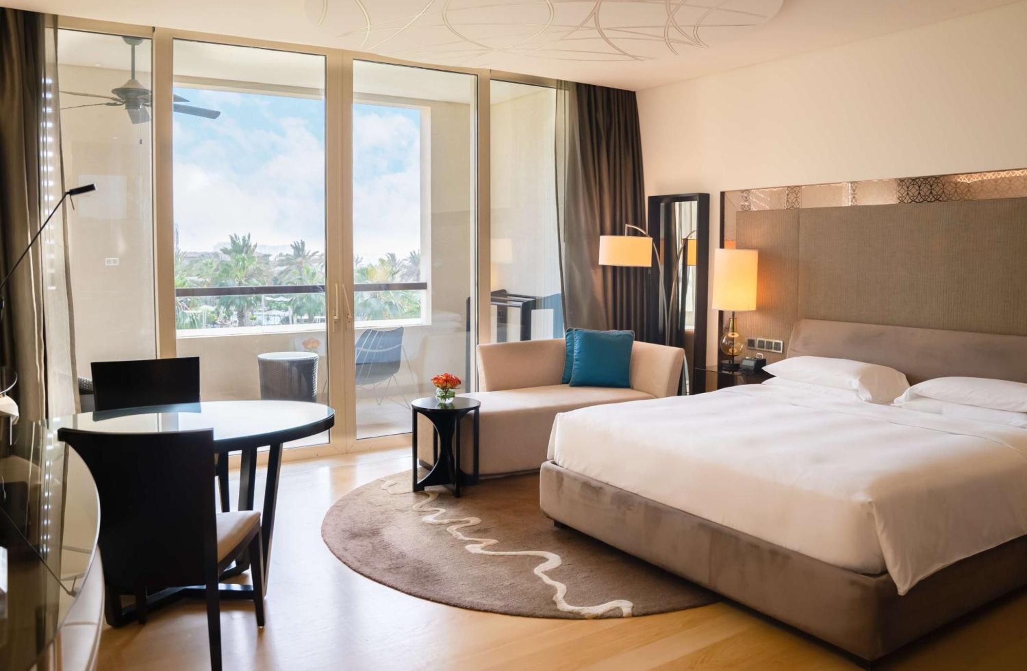 Resort Park Hyatt And 5*